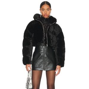 ASTR Tracy skirt NWOT